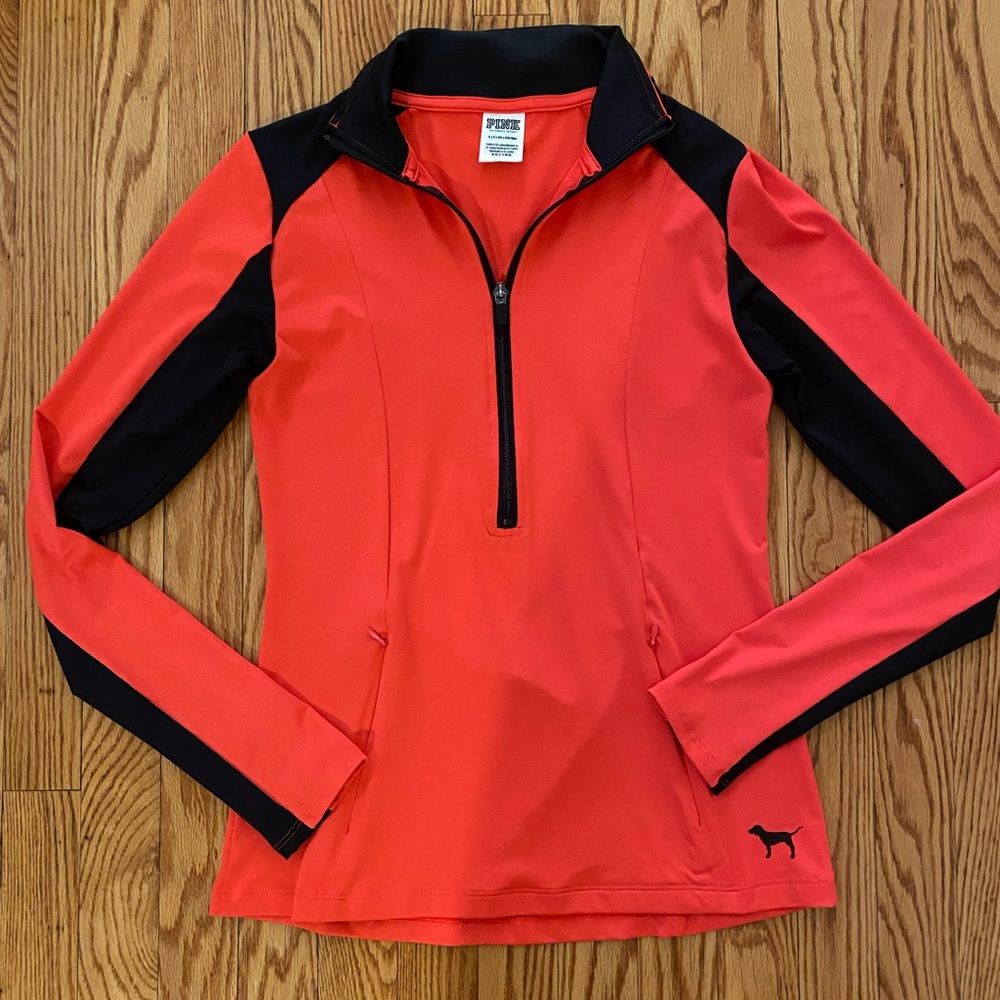 Victoria's Secret yoga top Size SMALL